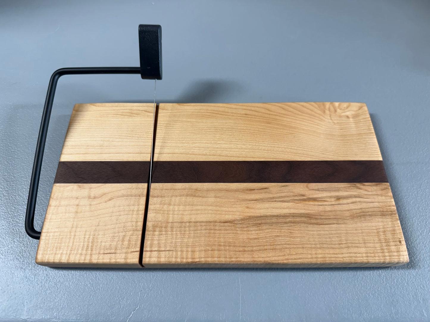 Cheese Cutter (Maple, Walnut)